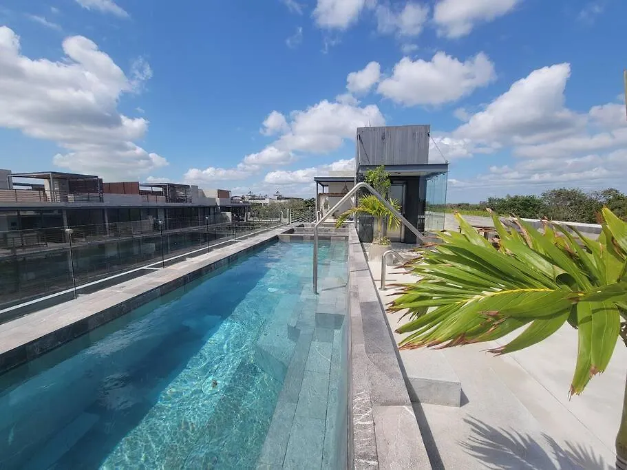 Xalet Tulum Luxury Condos. México